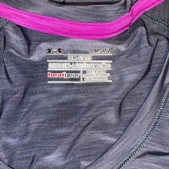 COPY - Women’s under armor shirt size s/m - Picture 2 of 2